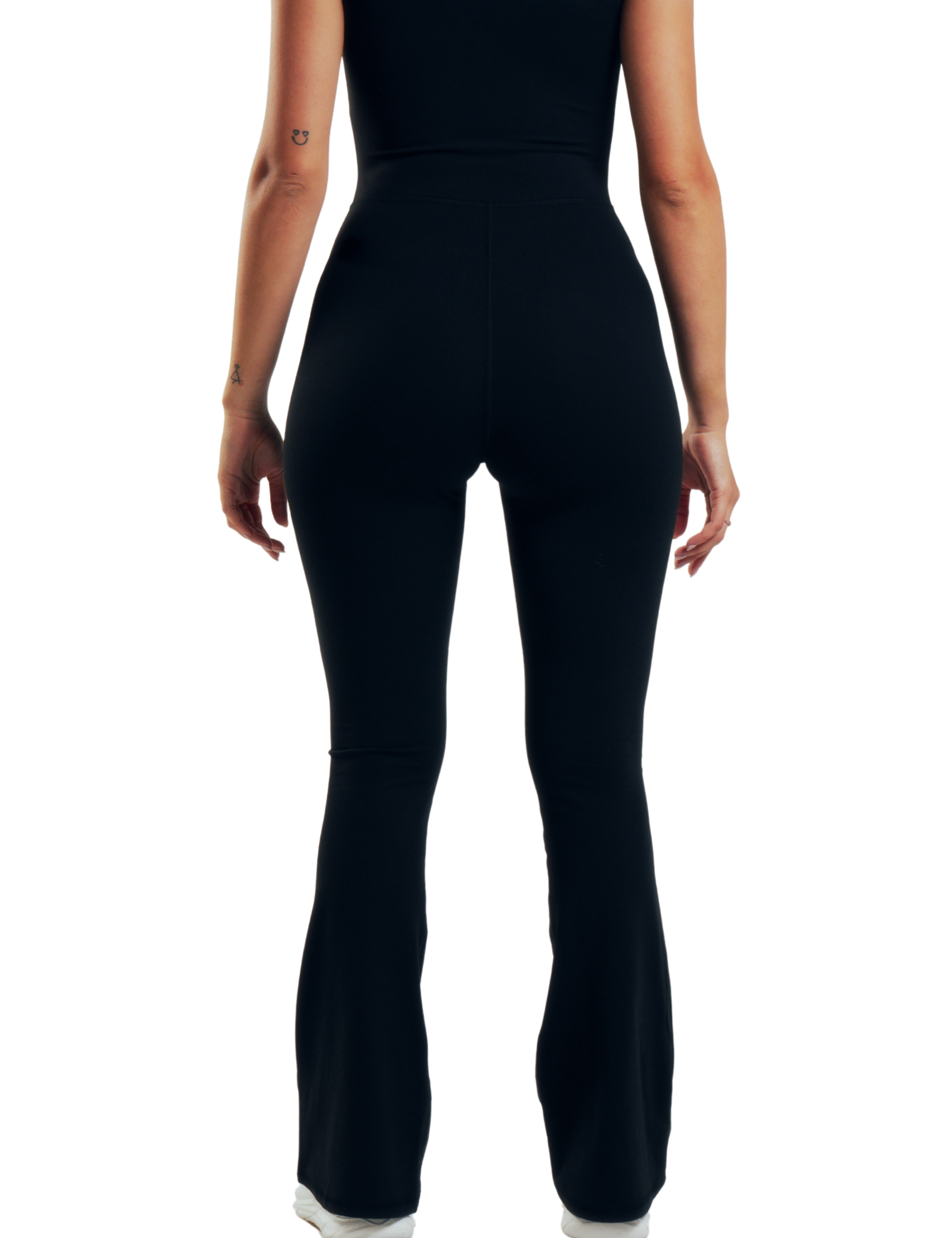 ENTERIZONEO80SNEG_CERRRADO_ATRAS_2.png