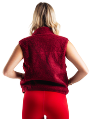 ESSENTIAL SHERPA VEST HERO VINOTINTO