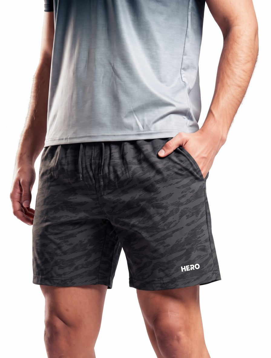 CAMO PERFORMANCE SHORTS HERO GRIS OSCURO