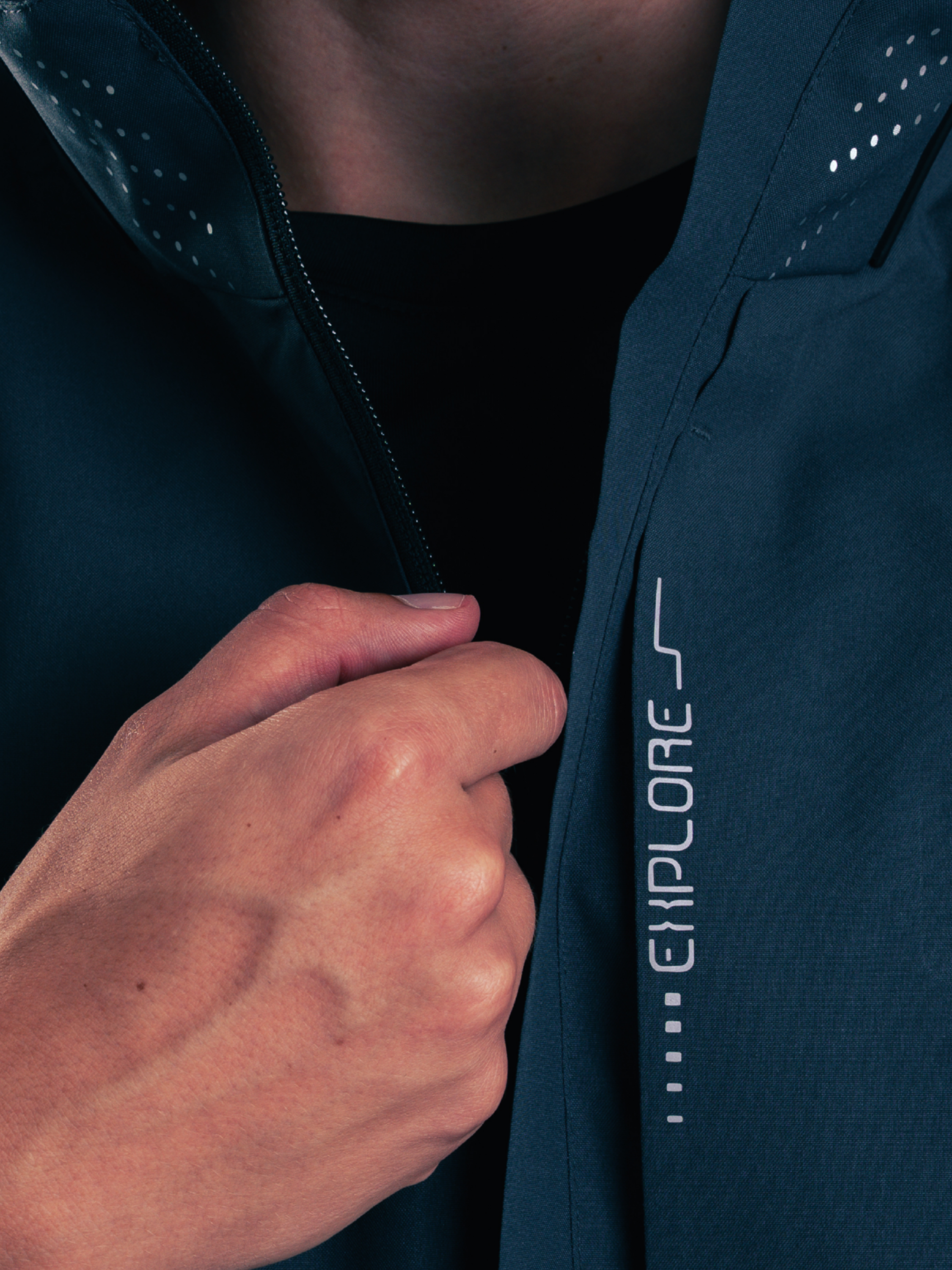 JACKET CORE HERO NEGRO