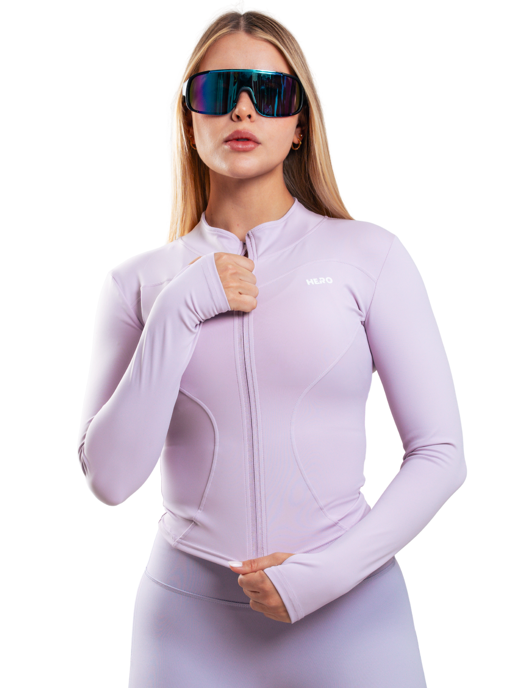 ZIPSWEATERLI1.png