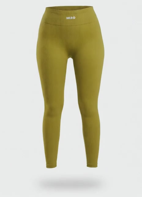 LEGGIN DAMA ACANALADO HERO VERDE